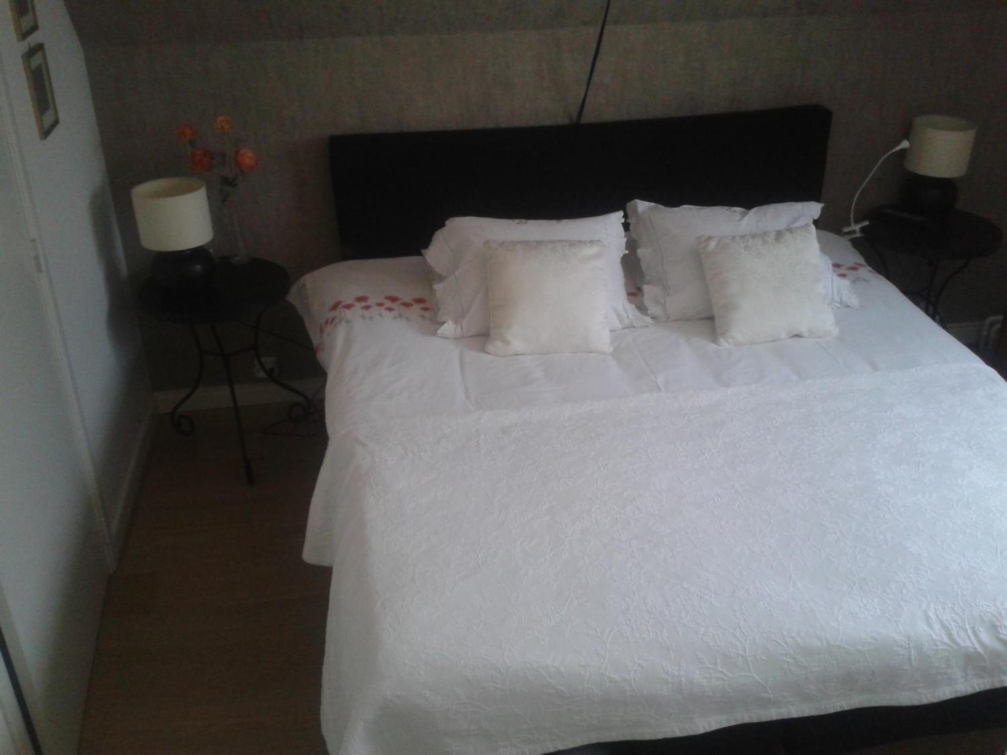 B&B Villa Vanilla 예페르 외부 사진